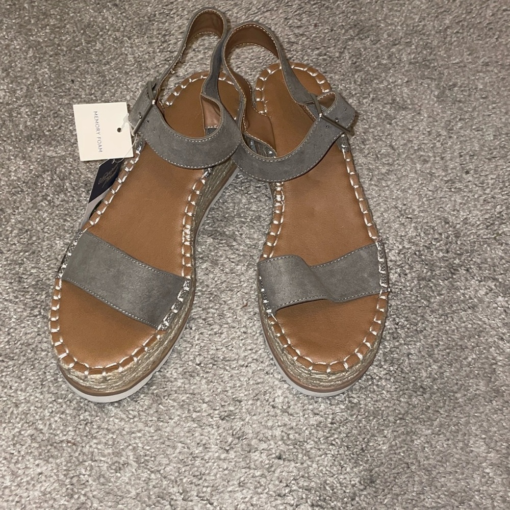 Universal Thread adea espadrilles taupe wedge size 11 new